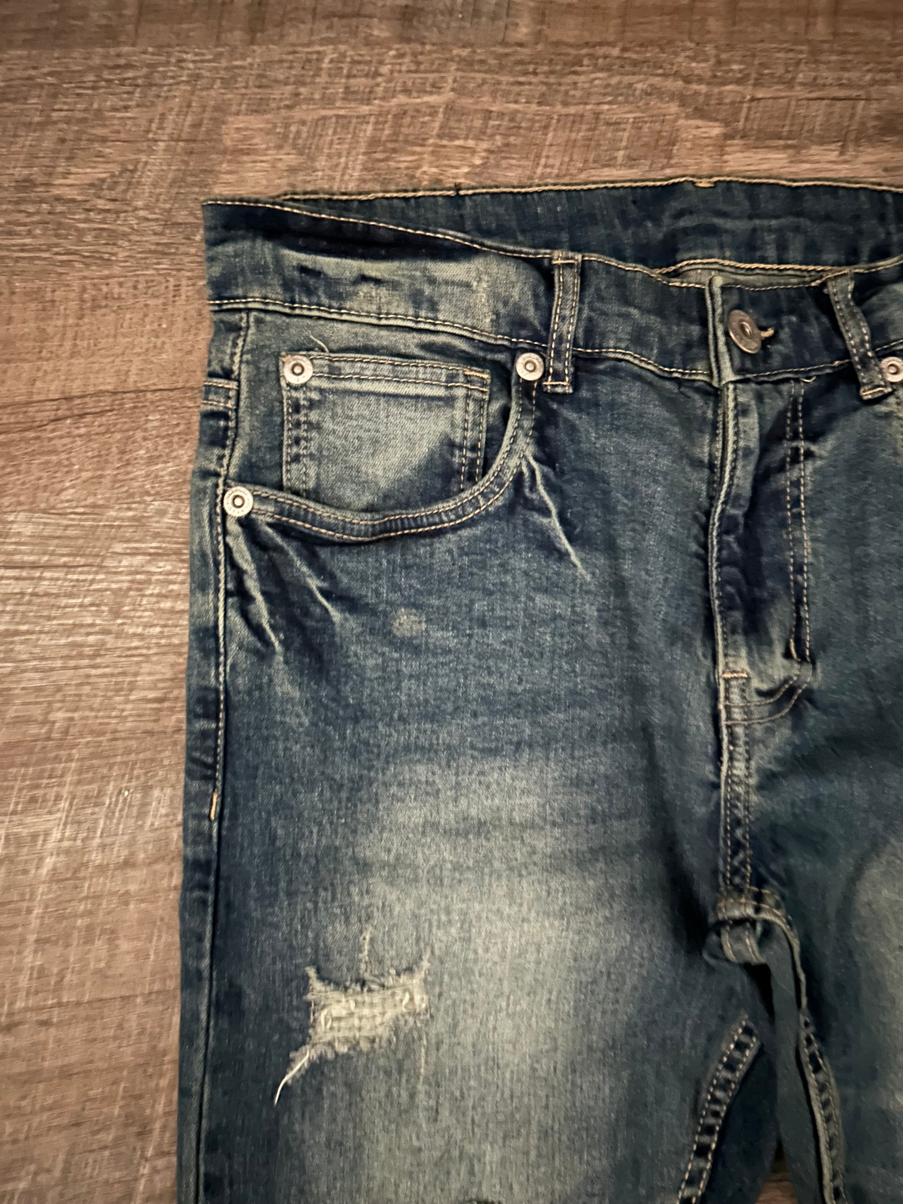 Light Wash Skinny Jeans